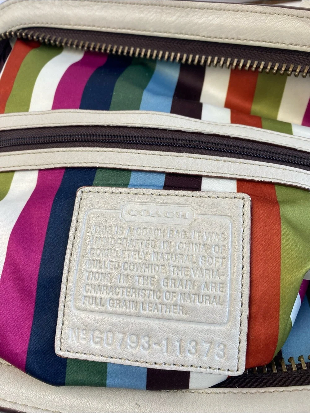 Coach Legacy Thompson Top Handle – Rare 2007 Collector’s Edition (White/Ivory)